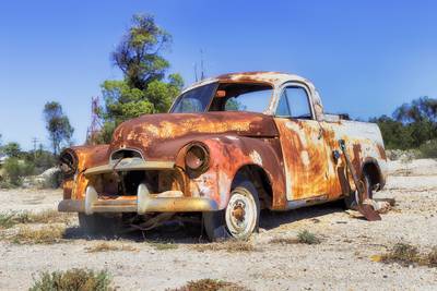 Car Light ridge rusty sky