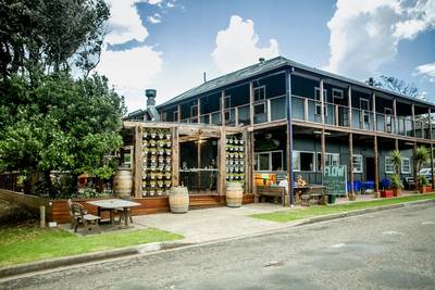 Flow café, Old Bar